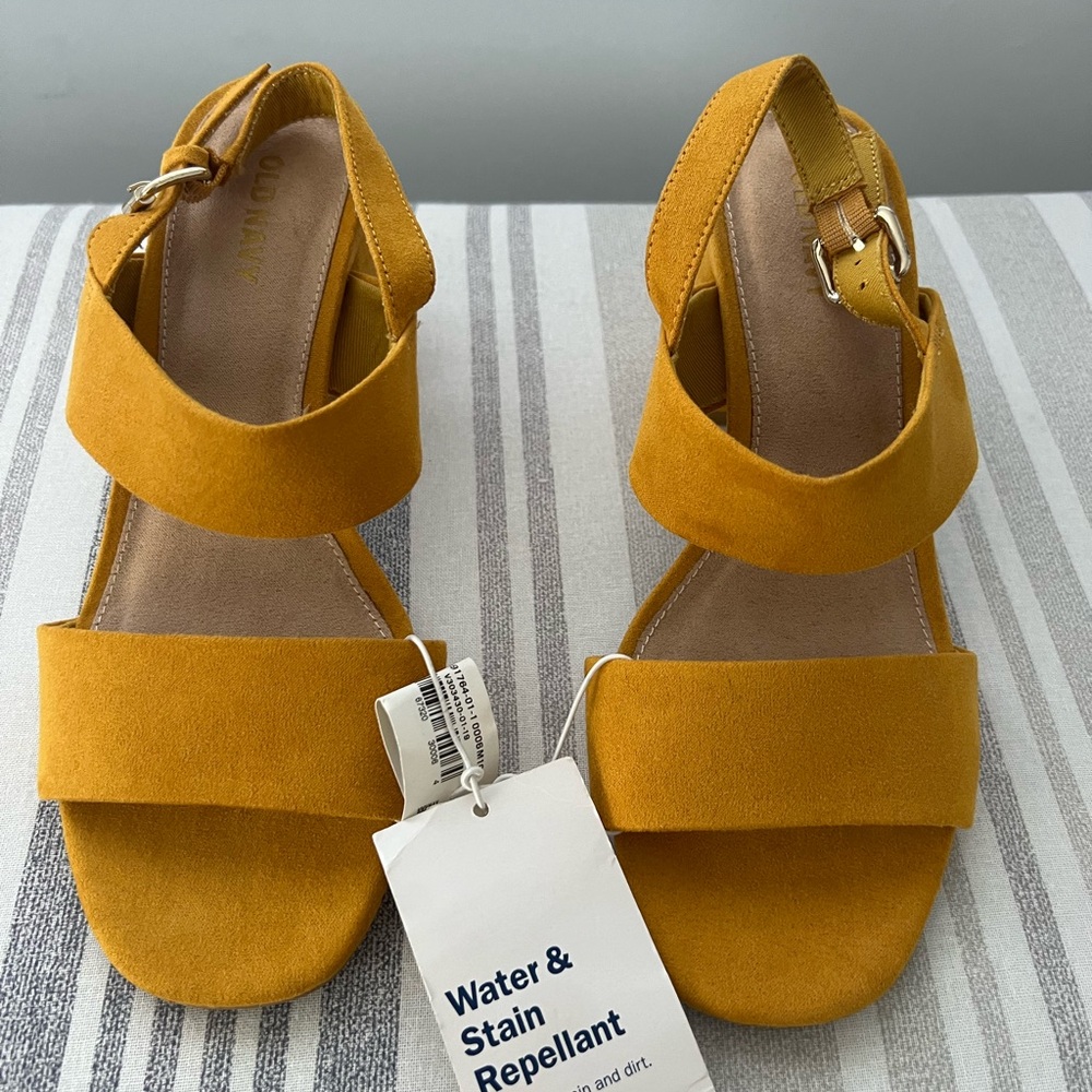 Old Navy Mustard Heeled Sandals